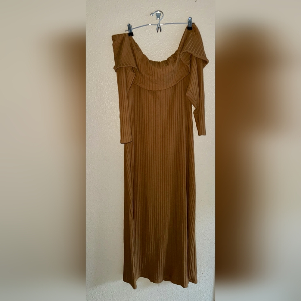 Off The Shoulders Brown Ribbed Dress